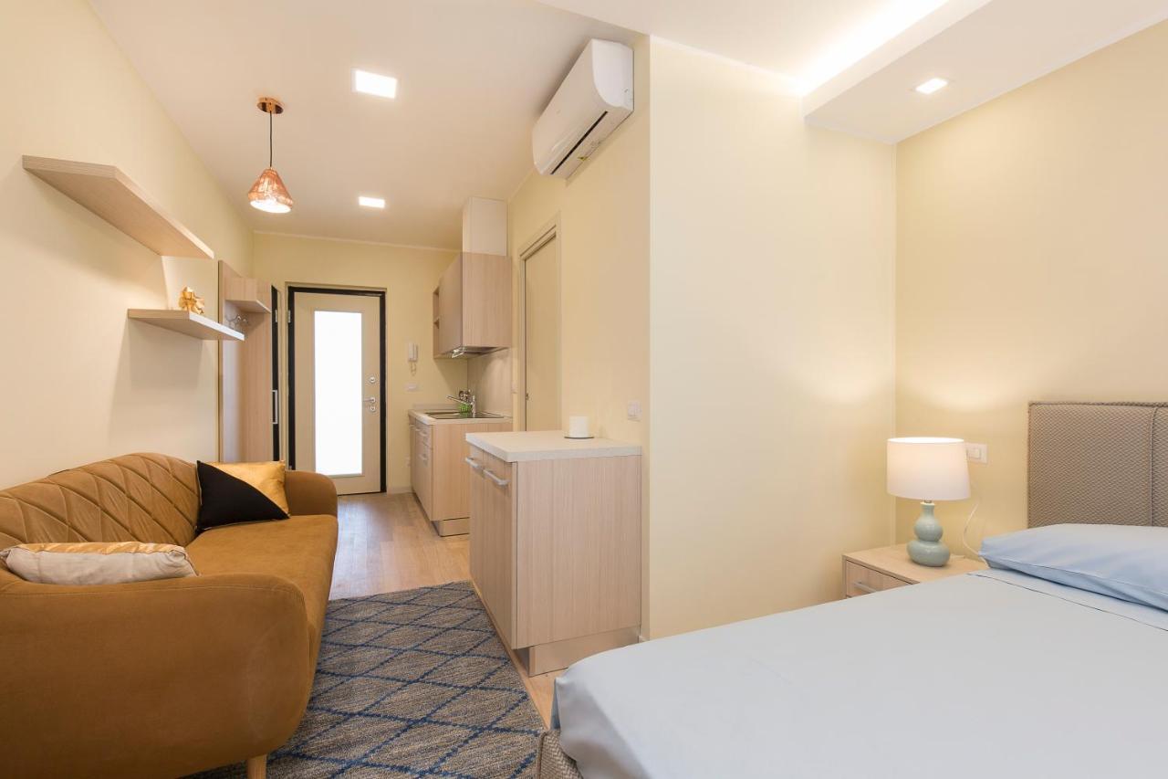 Mono Via Bellinzona Apartman Como Kültér fotó